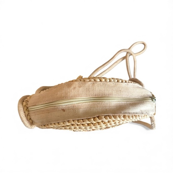 Vintage Floral Embroidered Straw Round Bag - Picture 4 of 8